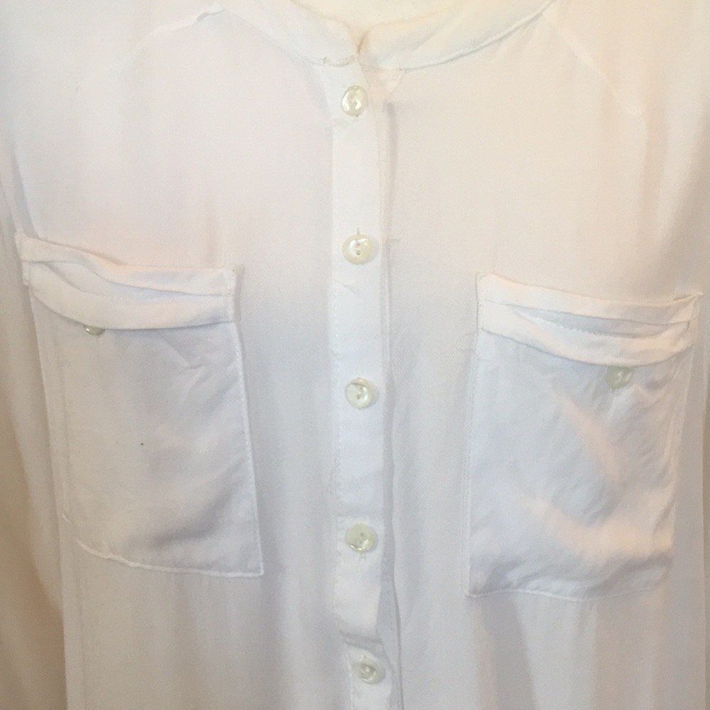 Cupio White Blouse in Medium - Picture 3 of 12